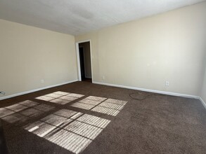 10100-10102 Huntcliff Pl NE in Covington, GA - Building Photo - Building Photo