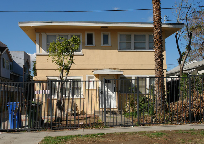 1517 Mariposa Ave in Los Angeles, CA - Building Photo - Building Photo