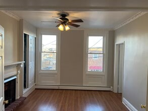 13 Clover St in Newark, NJ - Foto de edificio - Building Photo