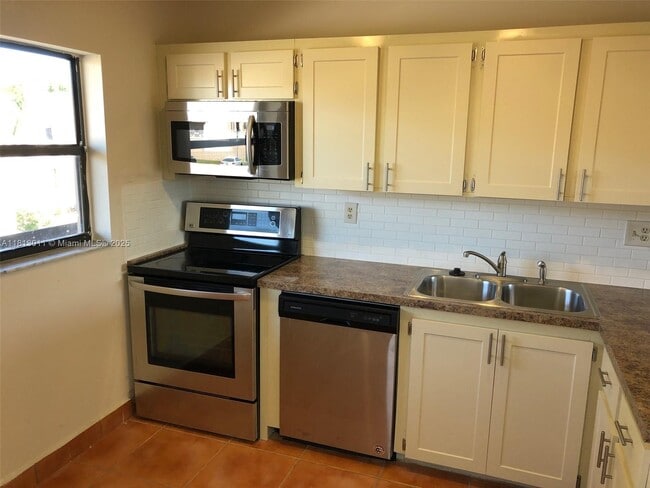 property at 250 W Park Dr