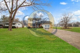 3227 Gehring Dr in Flint, MI - Building Photo - Building Photo