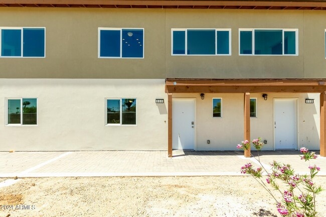 4911 West Myrtle Ave in Glendale, AZ - Building Photo - Building Photo