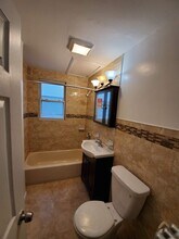 124 E 32nd St, Unit 1 in Paterson, NJ - Foto de edificio - Building Photo