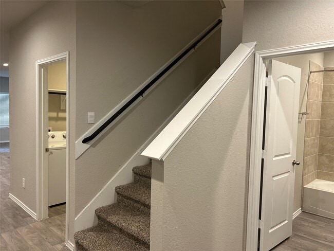 property at 40434 Gdn Hts Ln