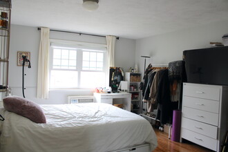 270 Main St, Unit 22 in North Reading, MA - Foto de edificio - Building Photo