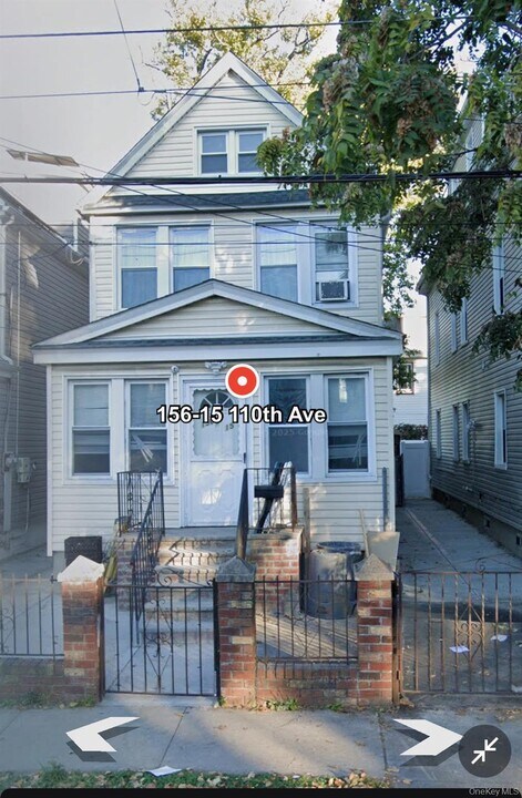 156-15 110th Ave in Queens, NY - Building Photo