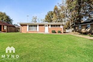 1812 Stone Rd in Midfield, AL - Building Photo