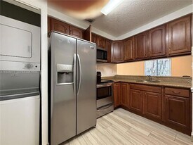 9123 SW 138th Pl, Unit 9123 in Miami, FL - Building Photo