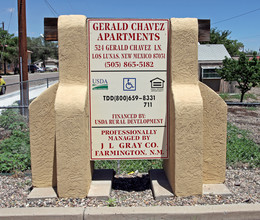 Gerald Chavez in Los Lunas, NM - Foto de edificio - Building Photo