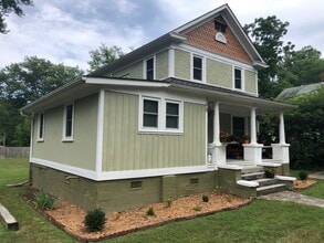 308 Rose St, Unit A in Hendersonville, NC - Building Photo - Building Photo