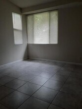 911 Lyons Rd in Coconut Creek, FL - Building Photo - Building Photo