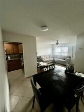 10052 Winding Lake Rd in Sunrise, FL - Building Photo - Building Photo