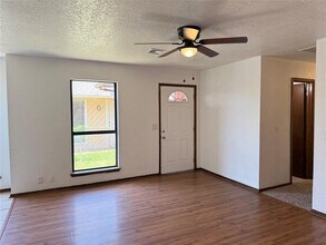 1109 Dustin Dr in Edmond, OK - Building Photo - Building Photo