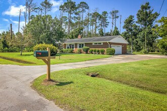 132 Shore Dr in Beaufort, NC - Building Photo - Building Photo