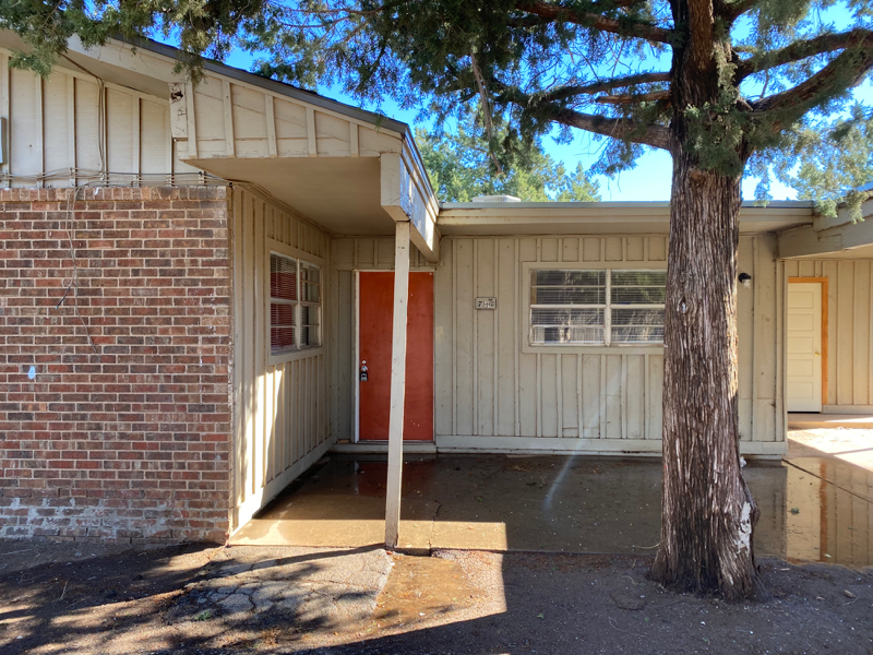 1714 Elkhart Ave in Lubbock, TX - Building Photo