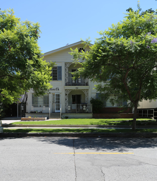 512 N Louise St in Glendale, CA - Building Photo