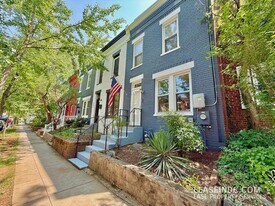241 Warren St NE in Washington, DC - Building Photo