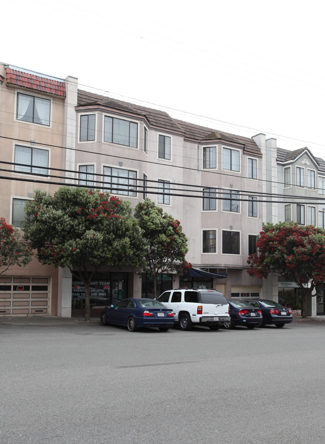 3121-3123 Vicente St in San Francisco, CA - Foto de edificio - Building Photo