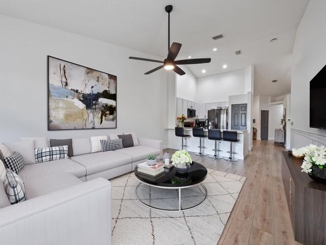 property at 279 E Coral Trace Cir
