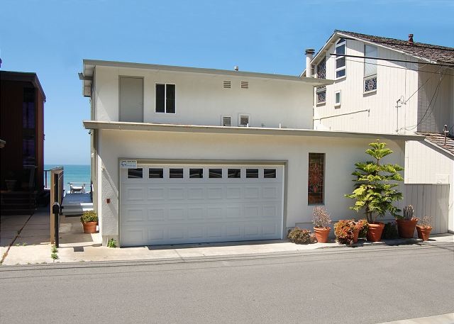 Beach House in Dana Point, CA - Building Photo