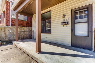 1622 Westmont Ave in Pittsburgh, PA - Building Photo - Building Photo