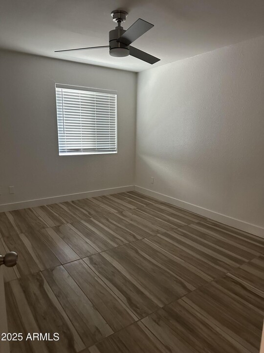 4444 E Paradise Vlg Pkwy S in Phoenix, AZ - Foto de edificio