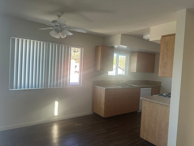 417 E Badillo St in Covina, CA - Building Photo - Building Photo