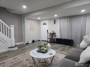 83 John St in Carteret, NJ - Building Photo - Building Photo