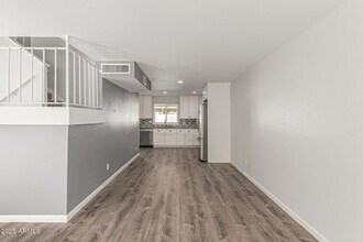 7714 E Wilshire Dr in Scottsdale, AZ - Building Photo - Building Photo