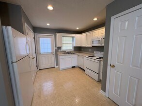 2905 Raintree Dr in Bowling Green, KY - Building Photo - Building Photo