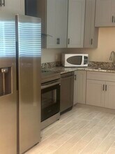 704 N 18th St in Fort Pierce, FL - Building Photo - Building Photo
