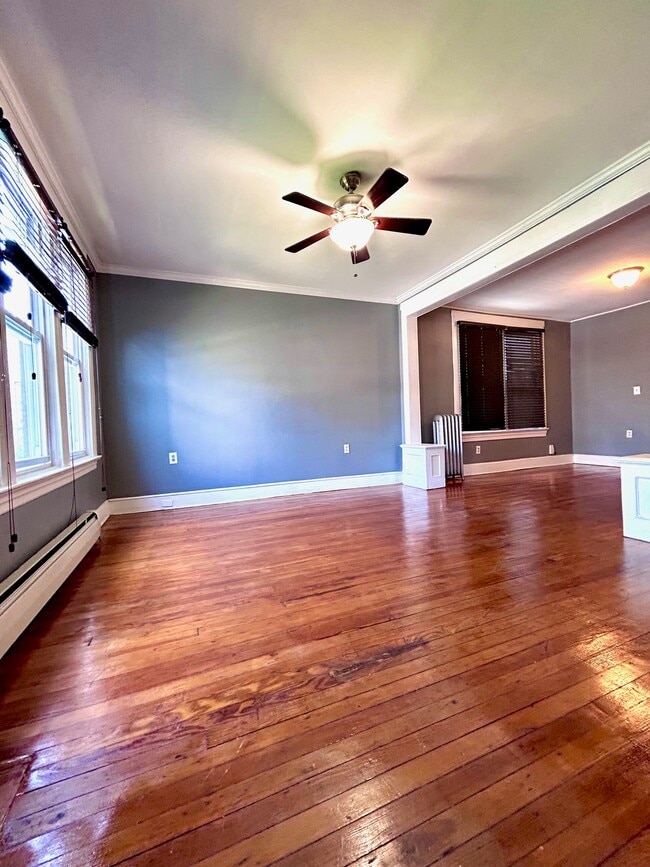 516 Norwood St, Unit 2 in East Orange, NJ - Building Photo - Building Photo