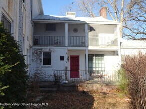 549 NY-23B in Claverack, NY - Building Photo - Building Photo