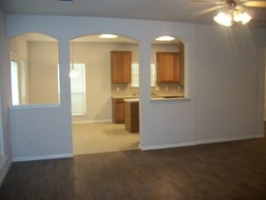 131 Impala Cir in San Antonio, TX - Building Photo - Building Photo