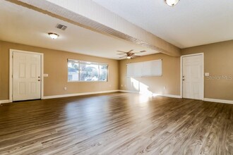 362 5th St NW in Largo, FL - Building Photo - Building Photo