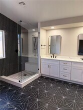 2133 Hillsgate St in Las Vegas, NV - Building Photo - Building Photo