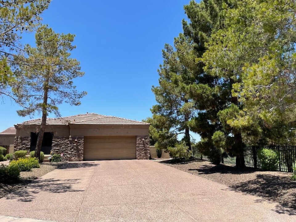 6832 S 38th Pl in Phoenix, AZ - Building Photo