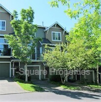 1693 NE Juneberry St in Issaquah, WA - Building Photo
