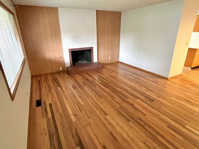 905 SE 169th Dr in Portland, OR - Building Photo - Building Photo