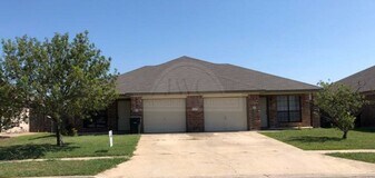 1203 Cinch Dr in Killeen, TX - Building Photo