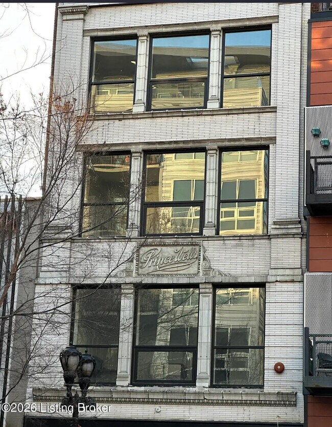 property at 540 S 4th St