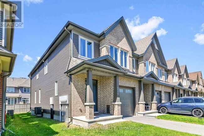 530 Muscari St in Ottawa, ON - Building Photo - Building Photo