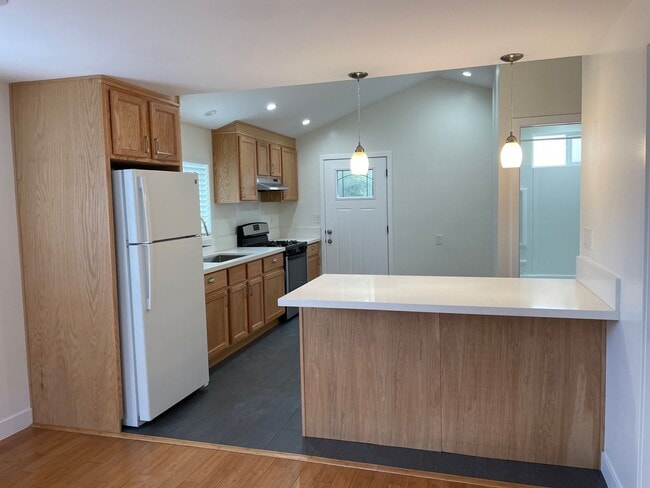 1445 Echo Park Ave in Los Angeles, CA - Building Photo - Building Photo