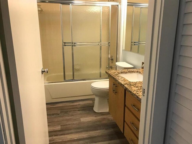 6145 Balboa Cir-Unit -201 in Boca Raton, FL - Building Photo - Building Photo