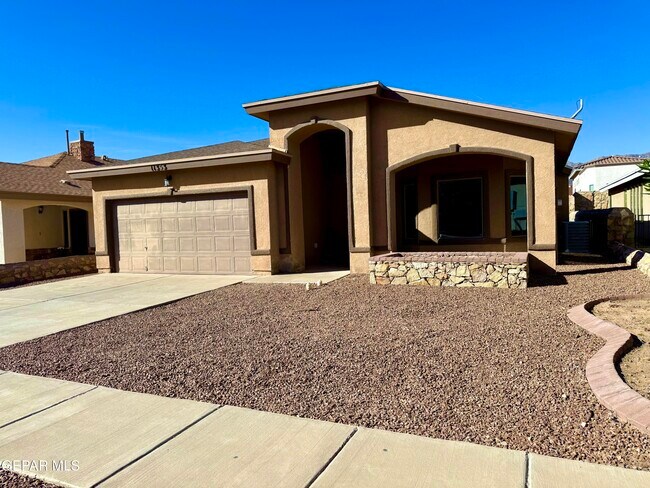 11353 Bullseye St in El Paso, TX - Building Photo - Building Photo