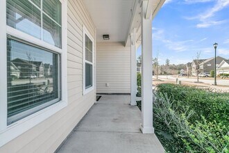 1624 Shady Pine Rd in Charleston, SC - Building Photo - Building Photo