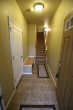 5943 Blue River Dr SE in Salem, OR - Building Photo - Building Photo