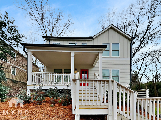 1080 Ada Ave NW