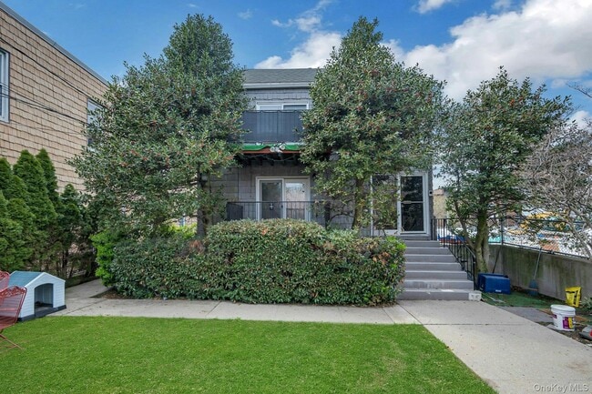 property at 417 City Island Ave