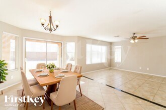 29344 N Yellow Bee Dr in San Tan Valley, AZ - Foto de edificio - Building Photo